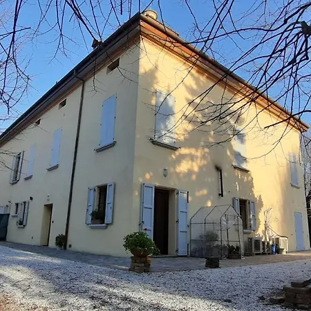 Panzió La Torre Di Longara Calderara di Reno