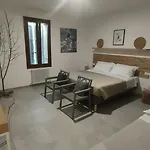 La Torre Di Longara Bed & Breakfast