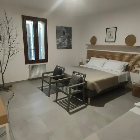 La Torre Di Longara Bed & Breakfast