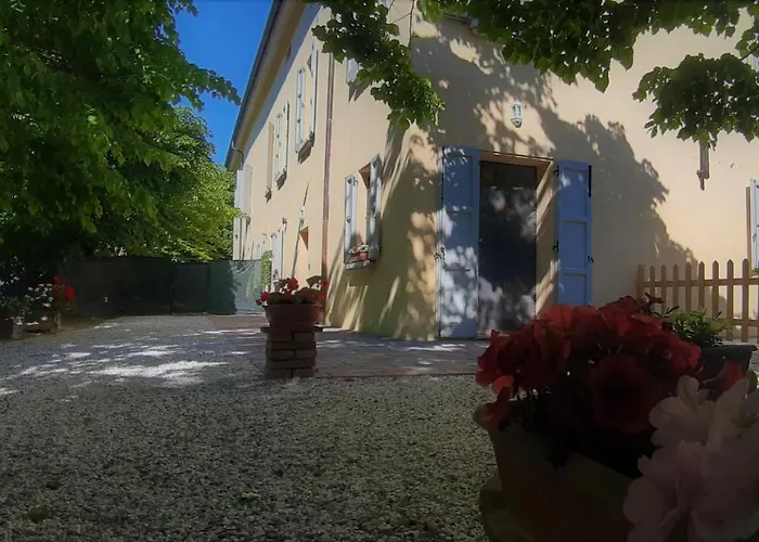 Bed & Breakfast La Torre Di Longara