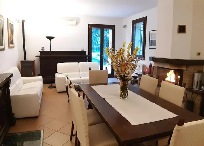 La Torre Di Longara B&B