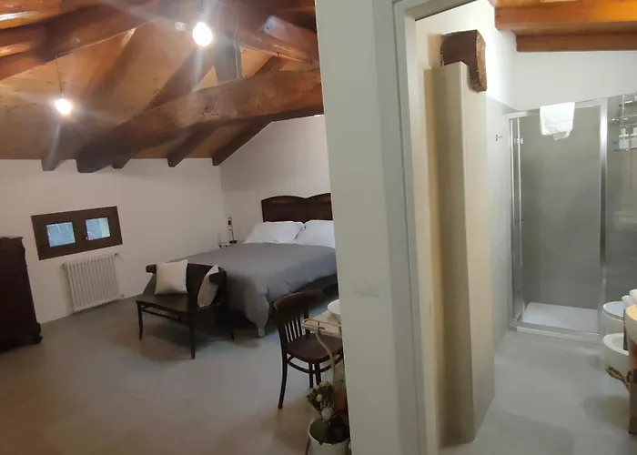 Bed & Breakfast La Torre Di Longara 4*