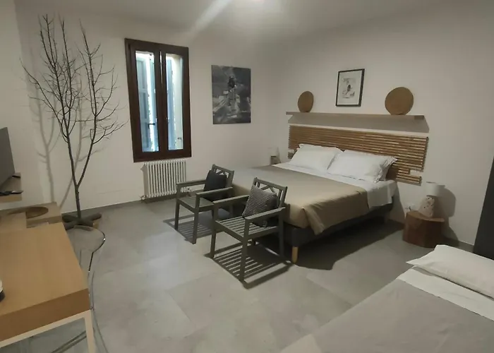 La Torre Di Longara B&B